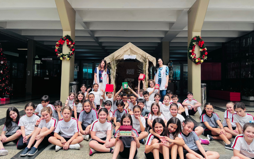 3º ano faz caça aos símbolos de Natal