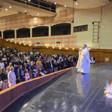 Missa de Dom Bosco e homenagem aos pais